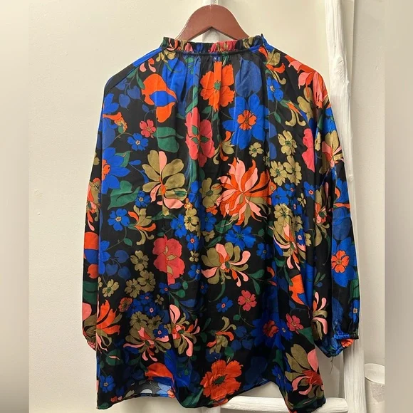 Entro silky floral blouse size XL - Picture 4 of 5